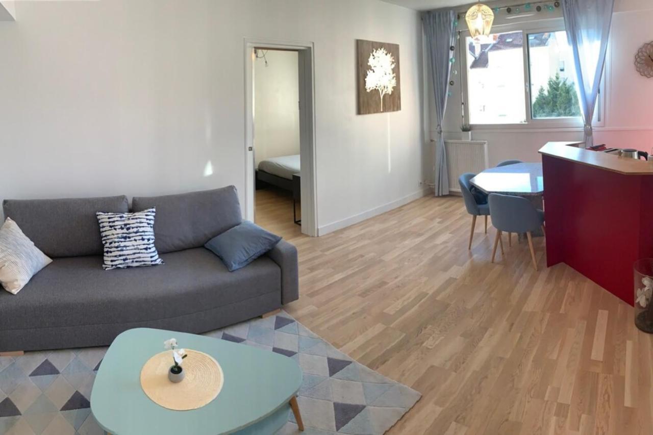 וילאורבן Le Richelieu Comfortable 1 Bedroom Apartment Gratte-Ciel District מראה חיצוני תמונה